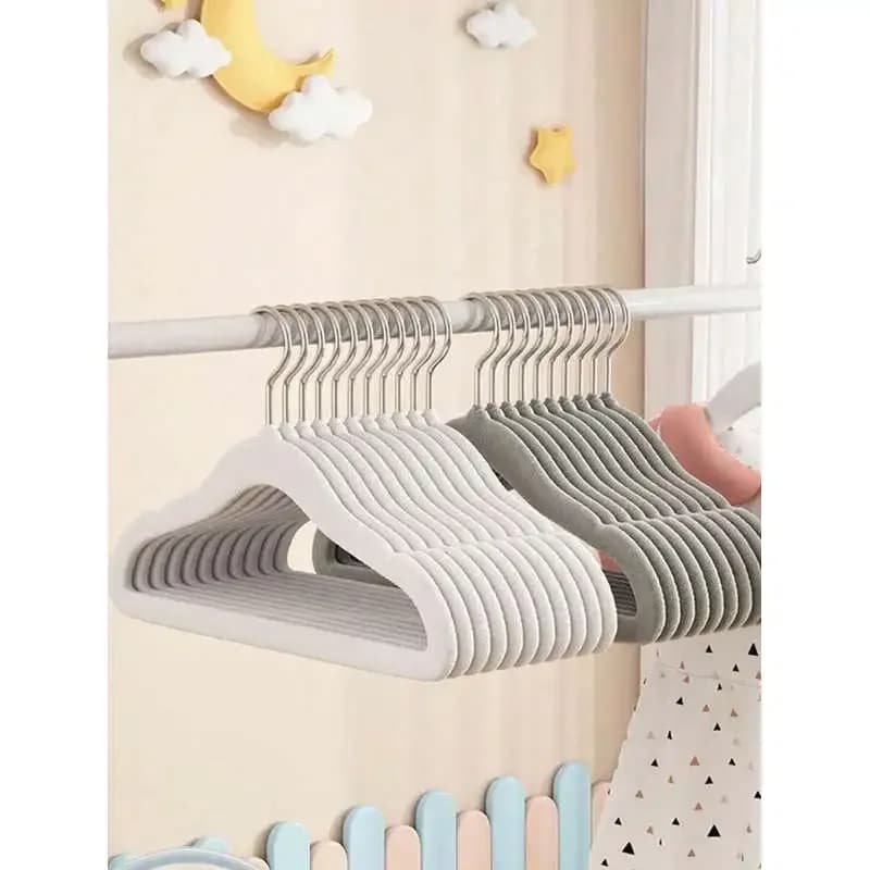 20 pieces of velvet clothes hangers, and durable clothes dryers - non-slip hangers suitable infants, Kl
