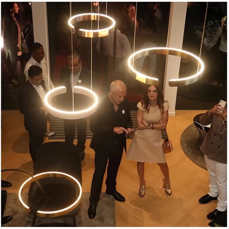 Lampadario a sospensione ad anello C per ingresso, soggiorno, tavolo da pranzo, isola della cucina, apparecchi a LED, lampada a sospensione moderna a sospensione