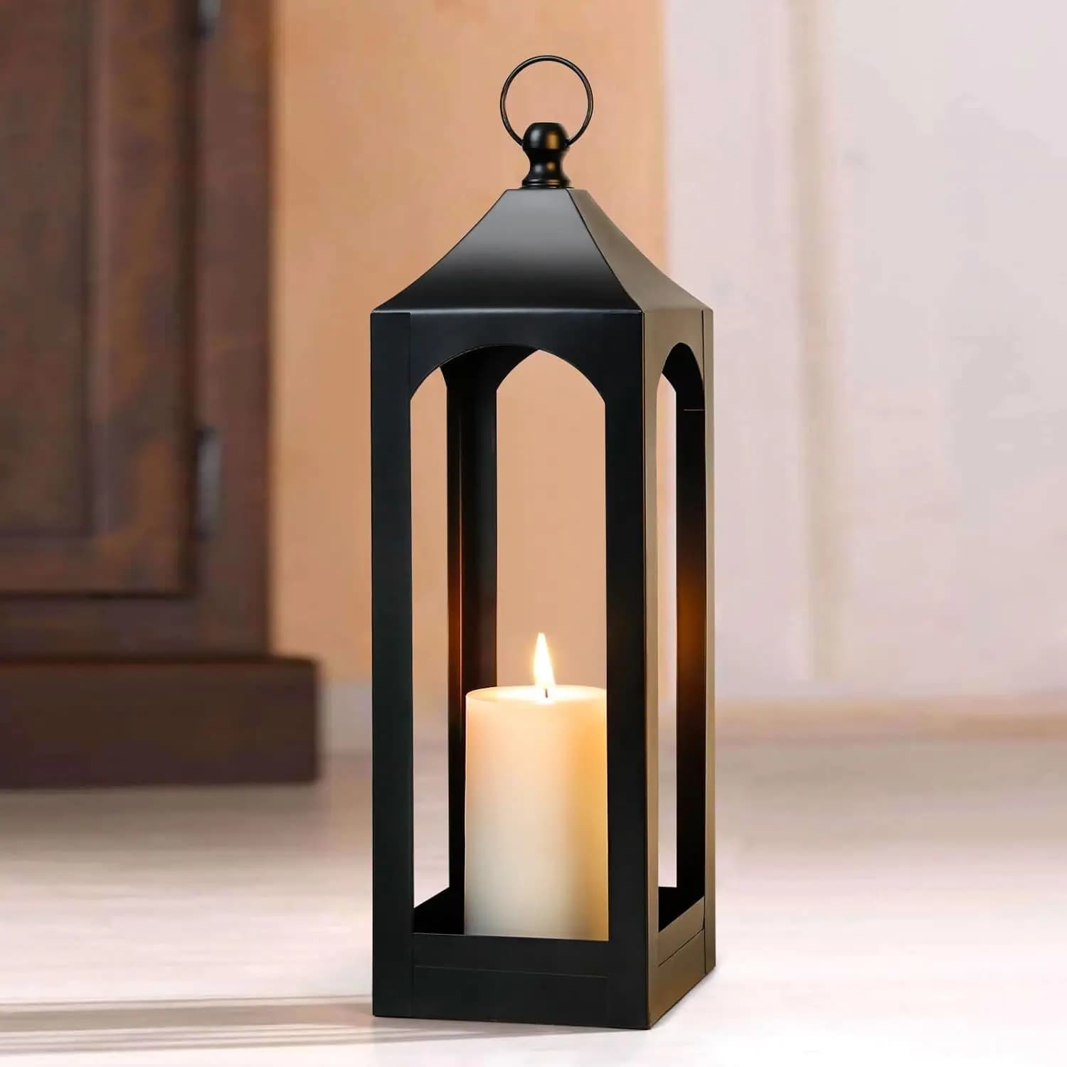 Decorative Lantern in Modern Farmhouse Style, Black Metal Decorative Lantern for Candles, Ideal for Home Furniture, Party & Events, Height 21,2 Inch