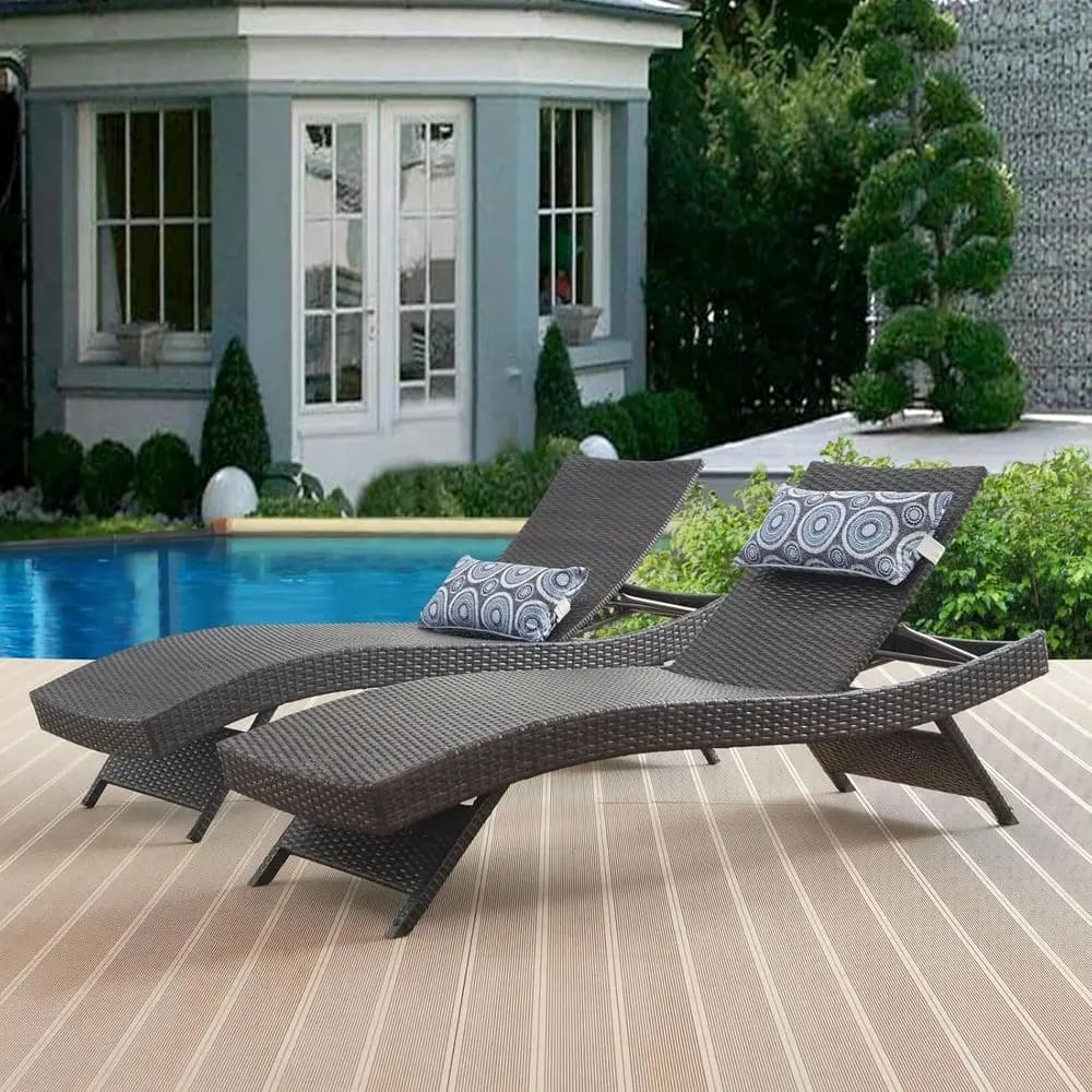 Set di 2 Chaise Longue Reclinabili con Cuscini, Sedie da Esterno in Vimini per Bordo Piscina, Giardino, Cortile in Marrone