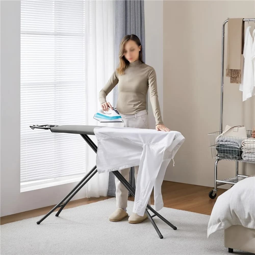 Costoffs Asse da Stiro Pieghevole e Regolabile a Grandezza Naturale con Supporto a 4 Gambe e Tappetino a 4 Strati, Asse da Stiro Portatile per Casa