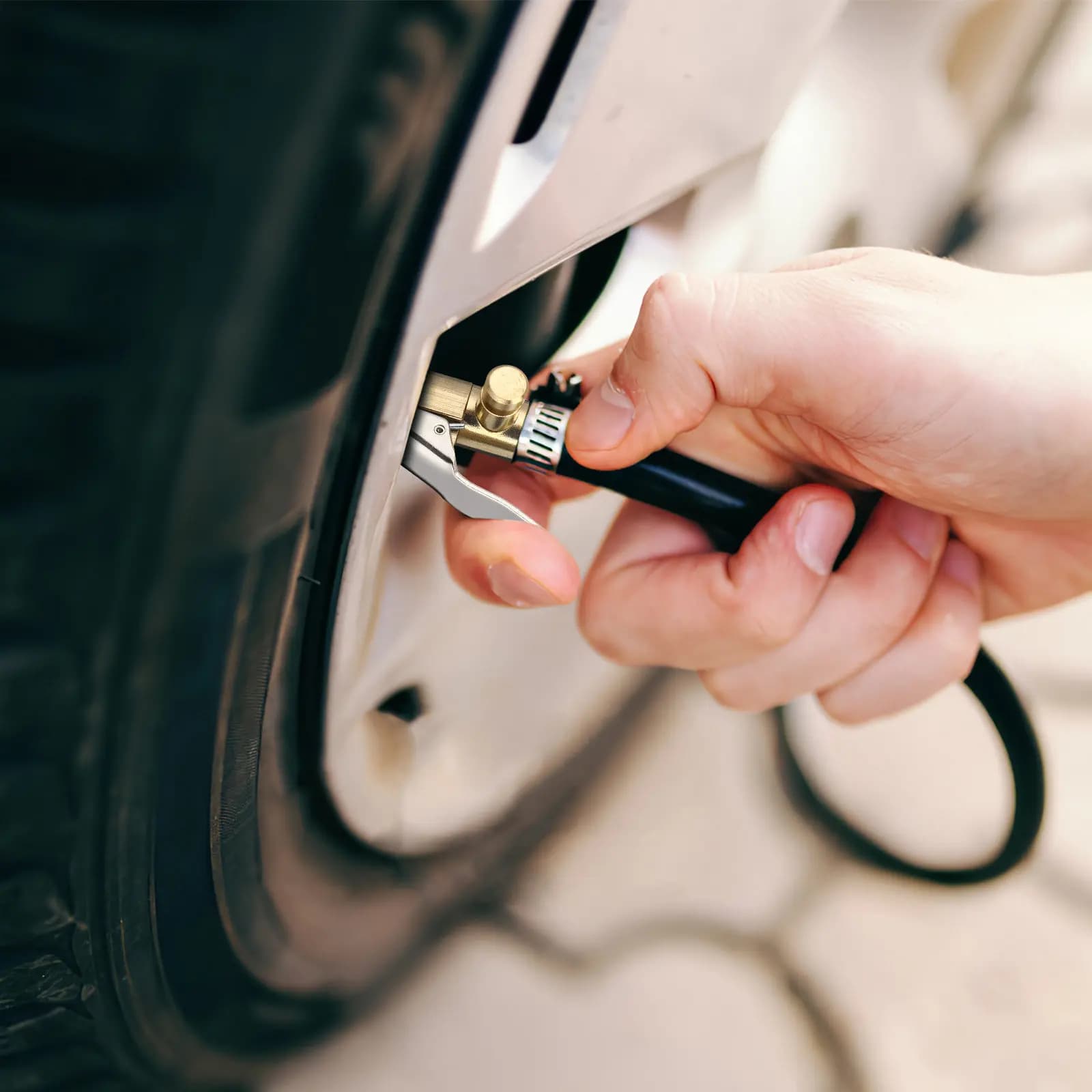 2 Pezzi Attacco Rapido per Gonfiaggio Pneumatici in Rame con Blocco, Adattatore per Pompa Gomme Auto Moto Bici