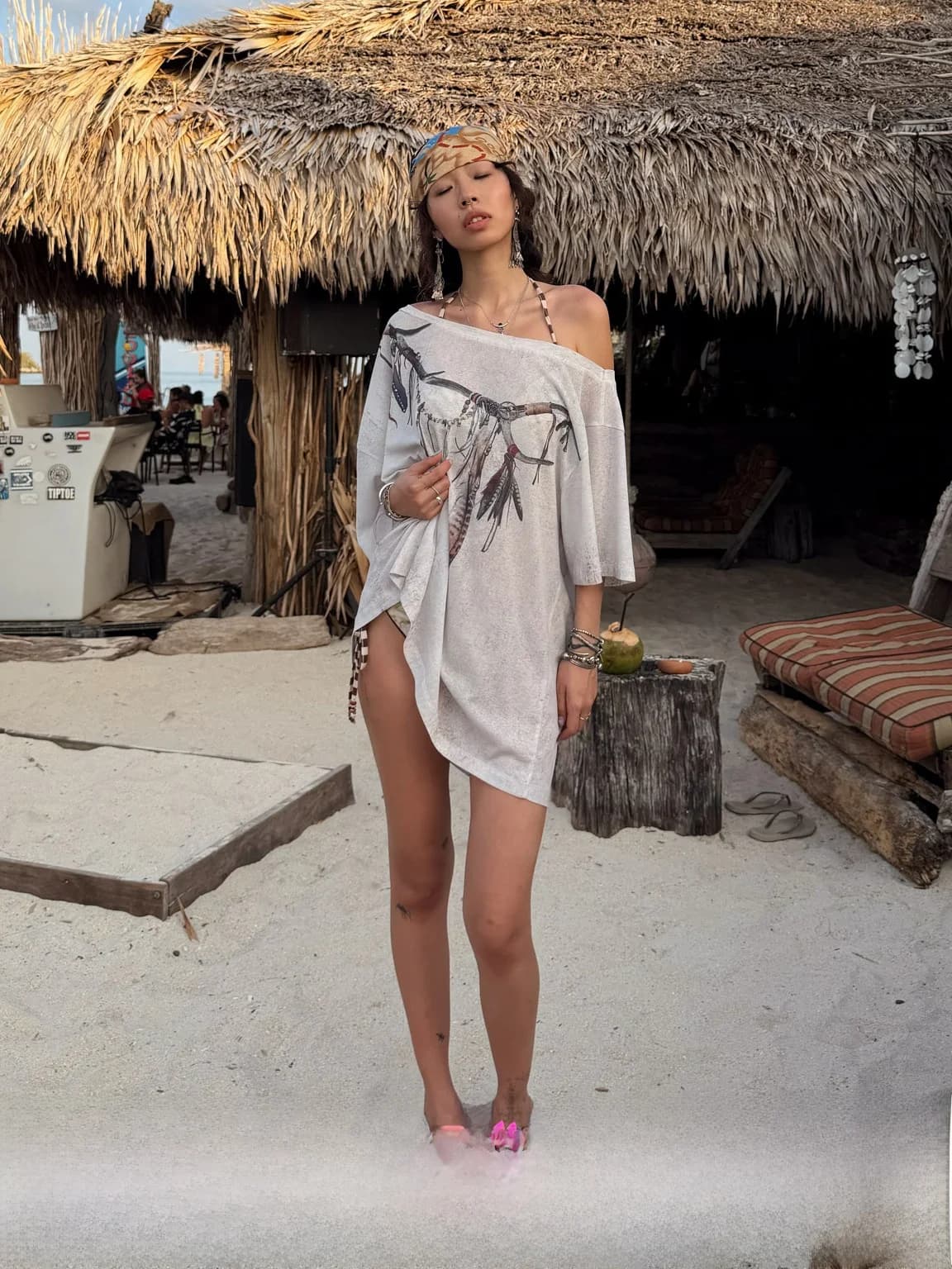 Retro Feather Print Knitted Loose T-Shirt Breathable Slouchy Shoulder Top Women's Spring Fashion Polyester Fiber Short Sleeve