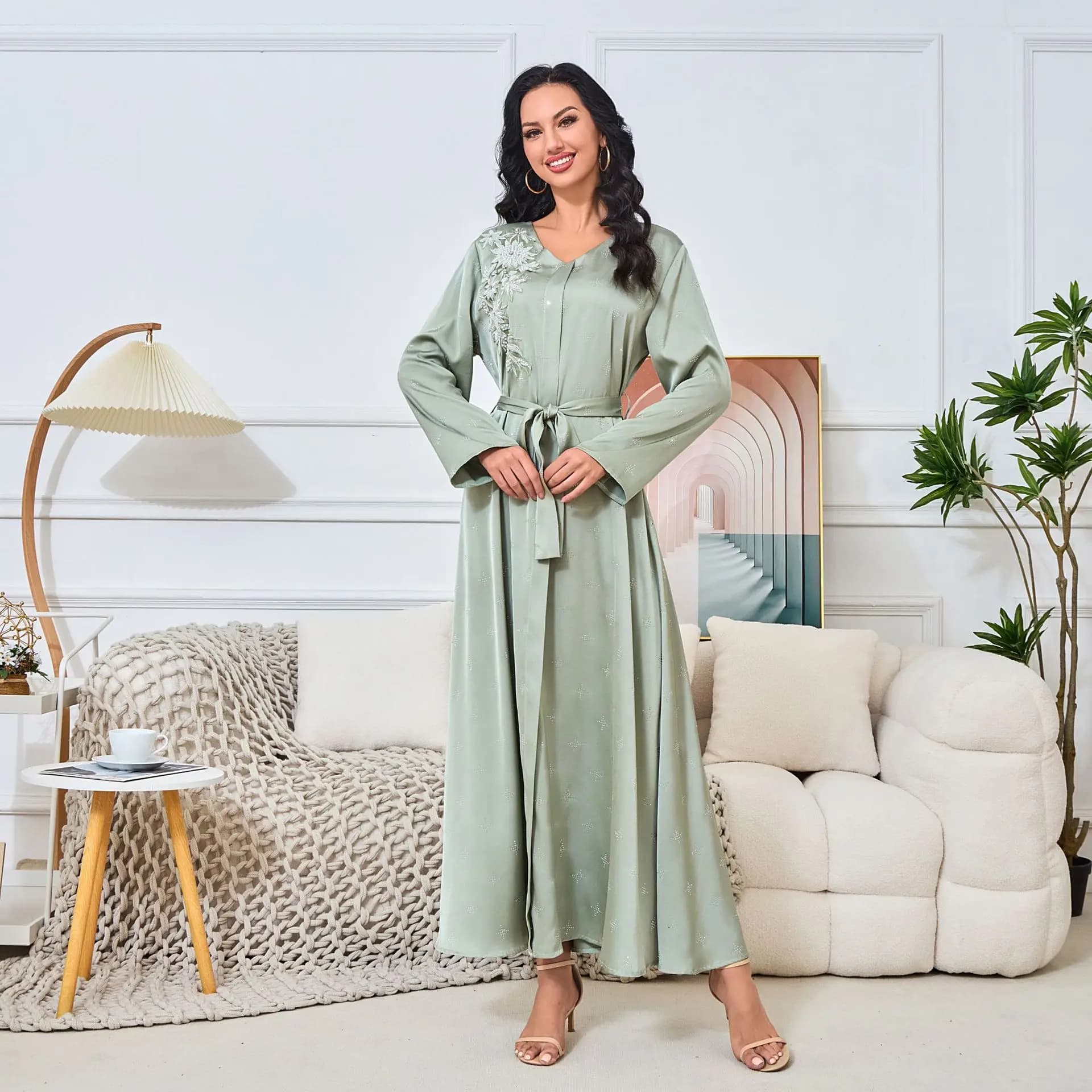 Dubai Hot Diamond Pendulum Robe Abaya Dress Dress 2025 Autunno e inverno New Fashion Abbigliamento donna