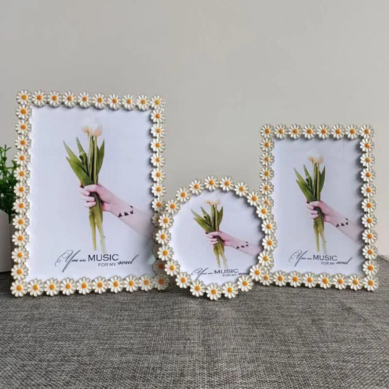 Coutryside Style Metal Chrysanthemum Pattern Photo Frame Round Rectangle Shape Picture Frame Desktop Ornaments Home Decor