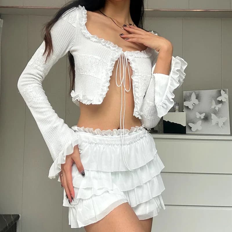 Completo Due Pezzi Bianco: Cardigan Lavorato a Maglia Sexy e Shorts con Volant, Set Casual da Donna alla Moda Y2k