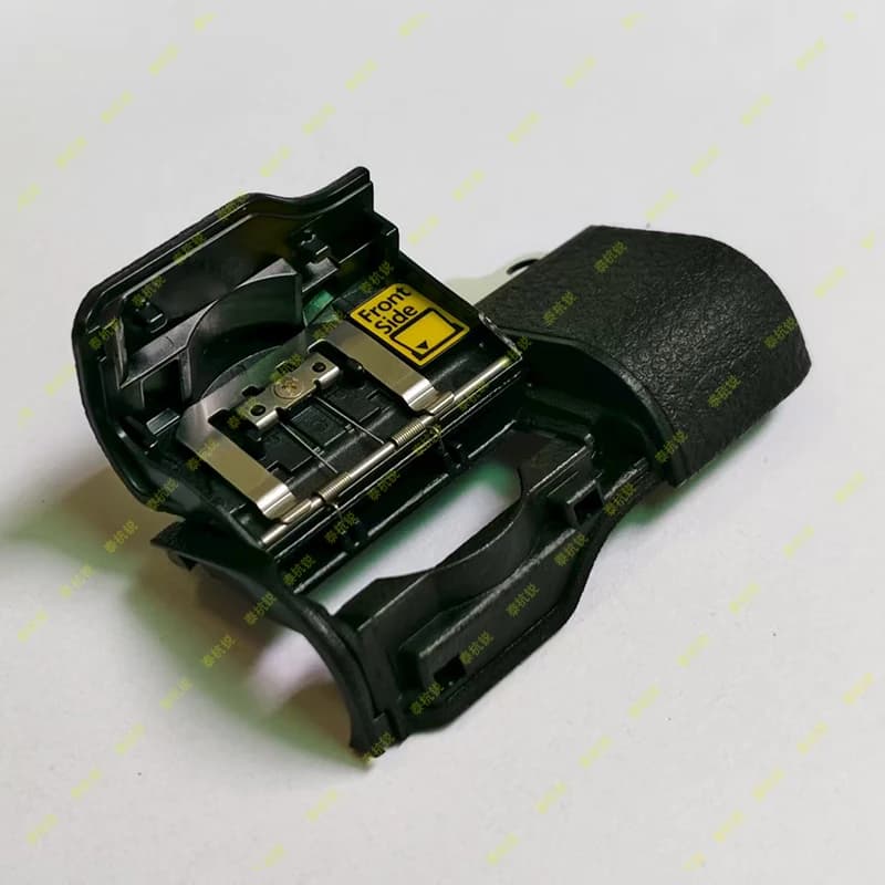Cover originale per scheda SD CF per Nikon Z6 Z7 Porta di memoria di prima generazione Guscio laterale Custodia USB Camera con impugnatura in gomma con molla