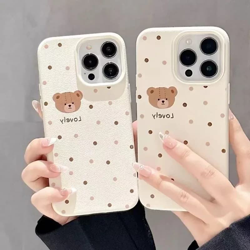Custodia protettiva anti-caduta e anti-usura per iPhone 13 14 15 16 ProMax, con simpatico orsetto a pois in stile cartone animato