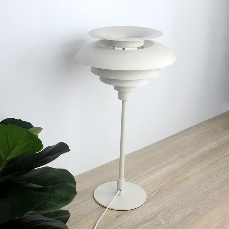 Lampada da Terra in Alluminio Stile Nordico, Luce da Tavolo per Camera da Letto e Soggiorno, Illuminazione Morbida per Divano