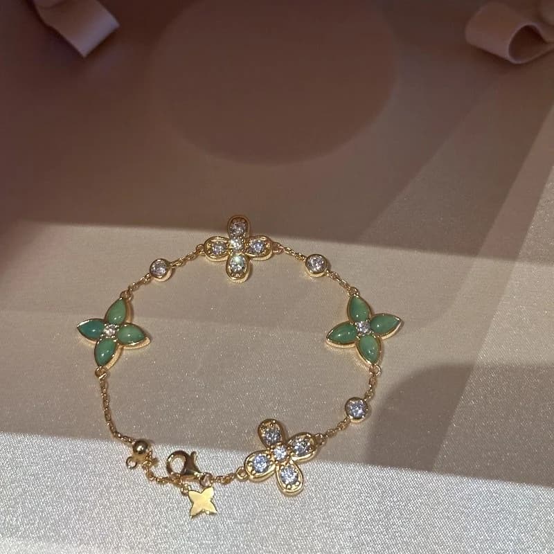 Bracciale classico con fiore in pietra di cristallo verde moda da donna, braccialetto portafortuna personalizzato in acciaio inossidabile, accessori per gioielli