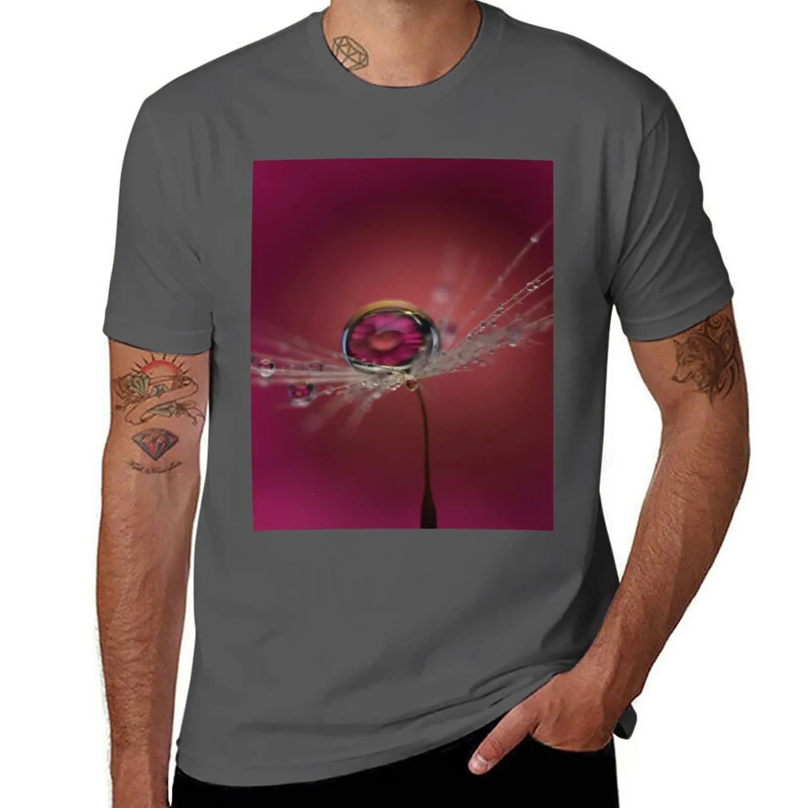 T-shirt with margherita flower and lion tooth, Long lasting casual T-shirt