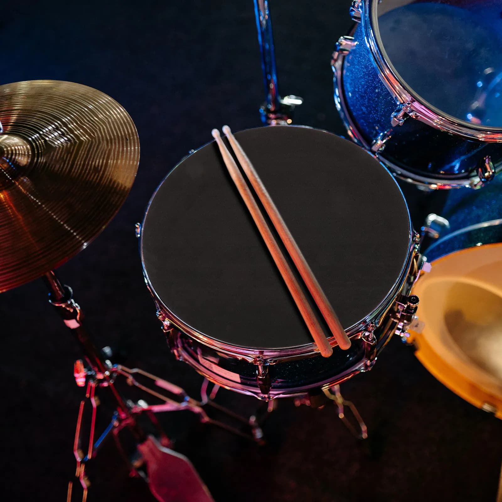 Set di 1 Pad per Pratica Batteria da 13 Pollici, Pad Silenzioso per Percussioni con Bacchette Bilanciate, Design Portatile e Leggero per Interni