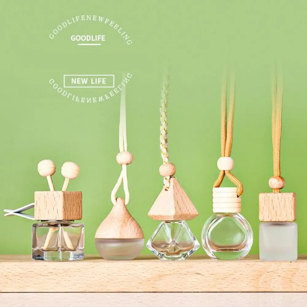 New Mini Fragrance Pendent Bottle Auto Aromatherapy Wooden Perfume Diffuser Automotive Decoration Empty Perfum Glass Bottle