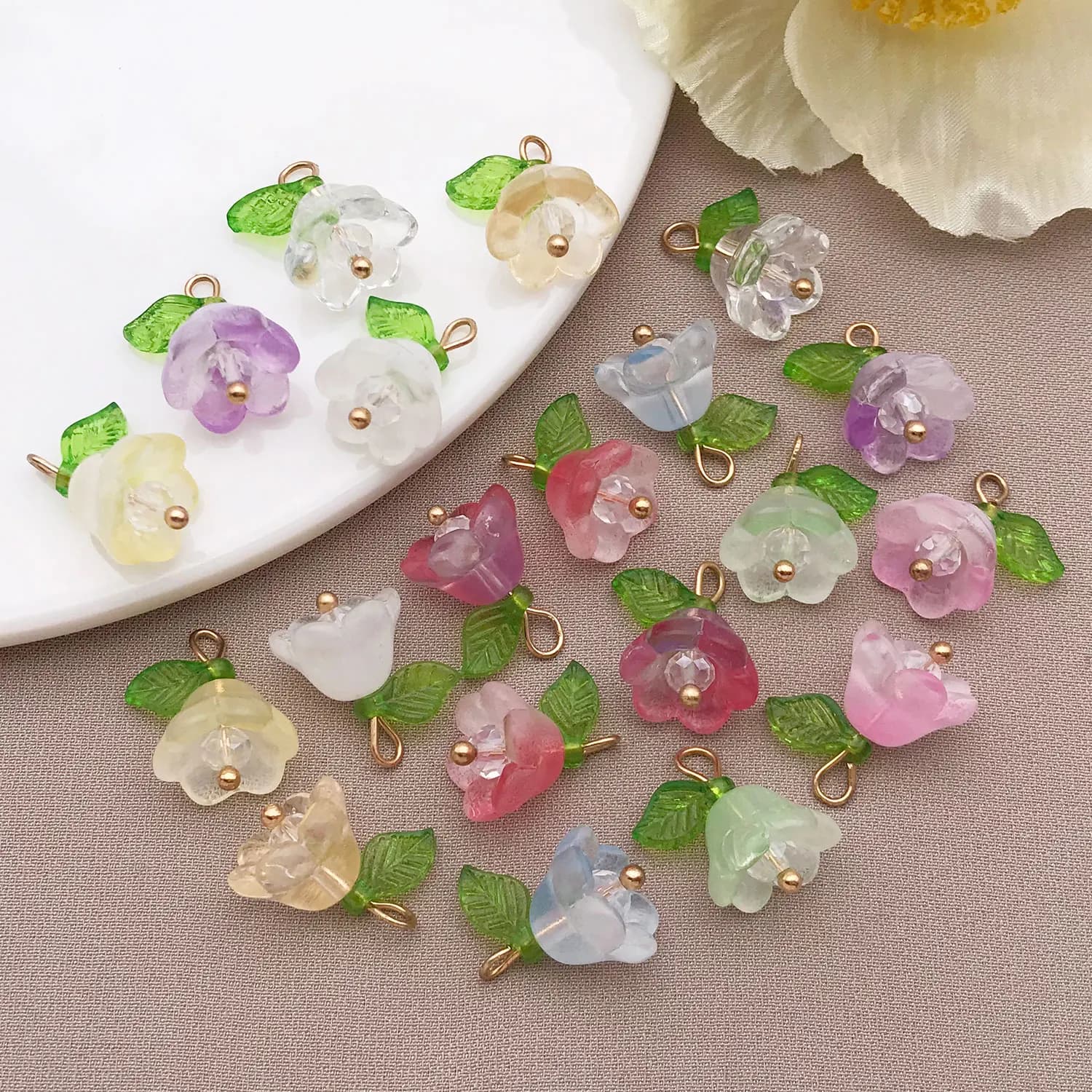 20pcs 16x14mm Bell orchid of the valley with leaves charms pendant is suitable for DIY earring necklace jewelry accessories