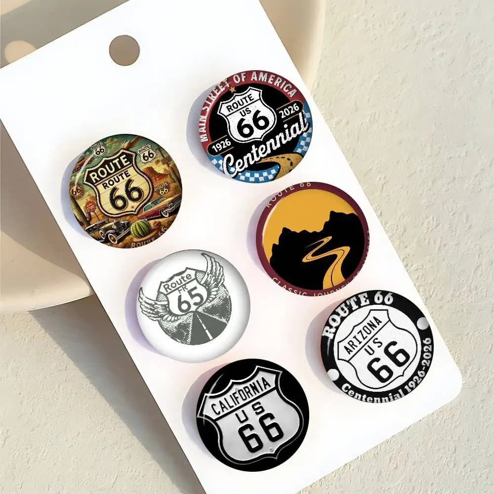 Spilla da bavero alla moda con motivo Anime e Cartone Animato, stile Route 66 USA, simpatica, per giacche e jeans, accessorio regalo