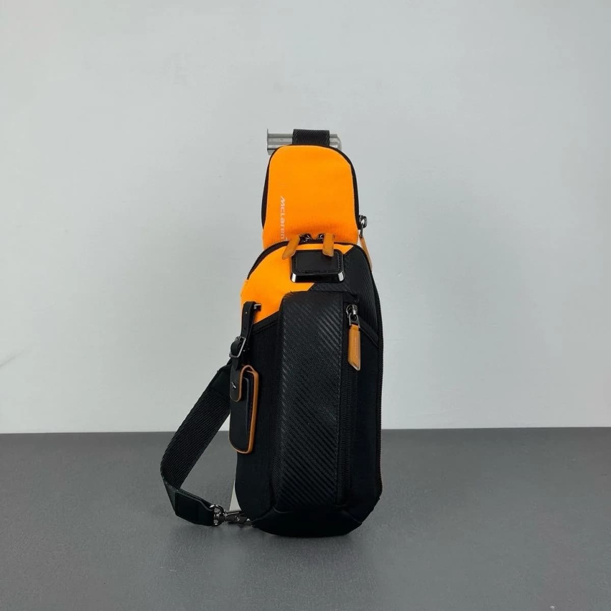 New ballistic nylon men's e-sports backpack for casual sports and leisure, single shoulder cross-body bag computer bag, enjoy fr