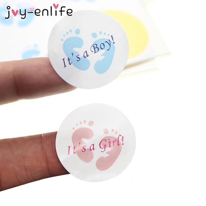 100 pezzi È un ragazzo/è una ragazza Etichette adesive rotonde Battesimo Genere Rivela Baby Shower Forniture per il primo compleanno Decorazioni per scatole di caramelle Regalo
