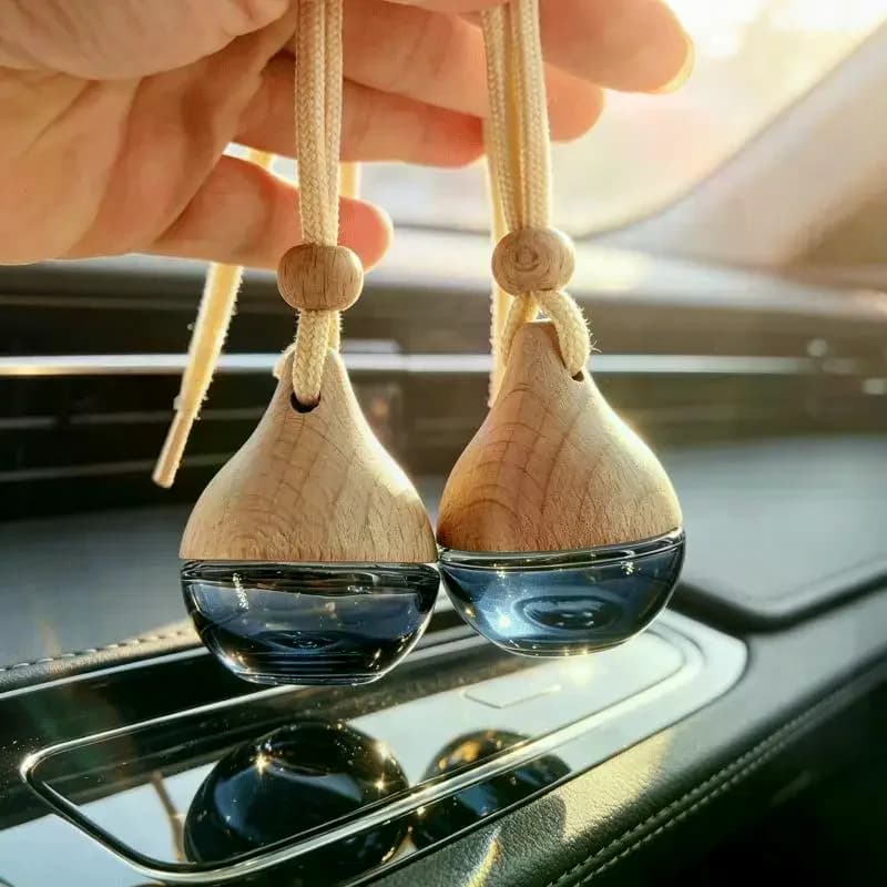 1Pcs Refillable Essential Oil Diffuser 6ML Empty Car Air Freshener Pendant Glass Bottle With Wooden Caps