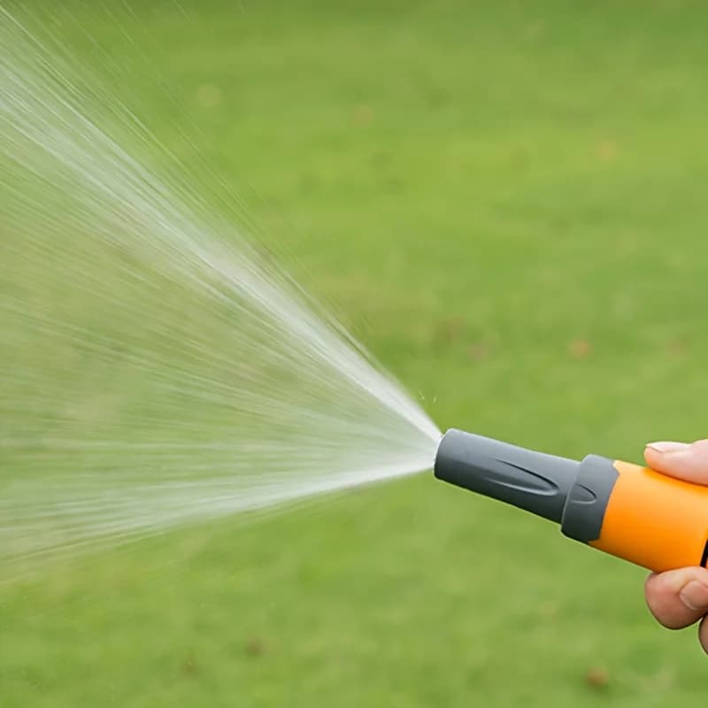Pistola a spruzzo regolabile per tubo da giardino con valvola di controllo multifunzione per giardino, prato, lavaggio auto e pulizia esterna