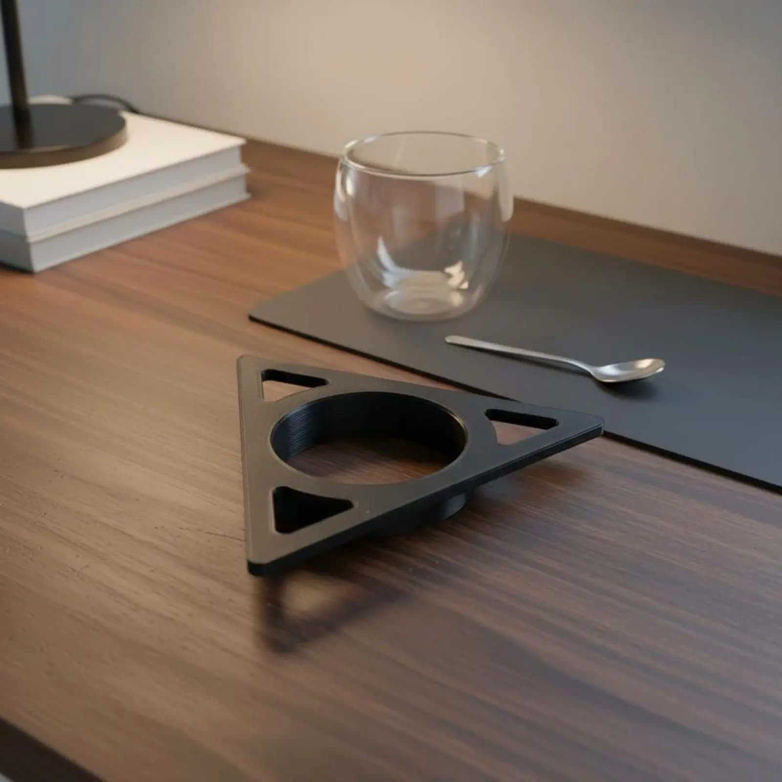 Portable Espresso Machine Stand Material Triangular Coffee Machine Holder Portable Espresso Brewer Stand Printed Printed