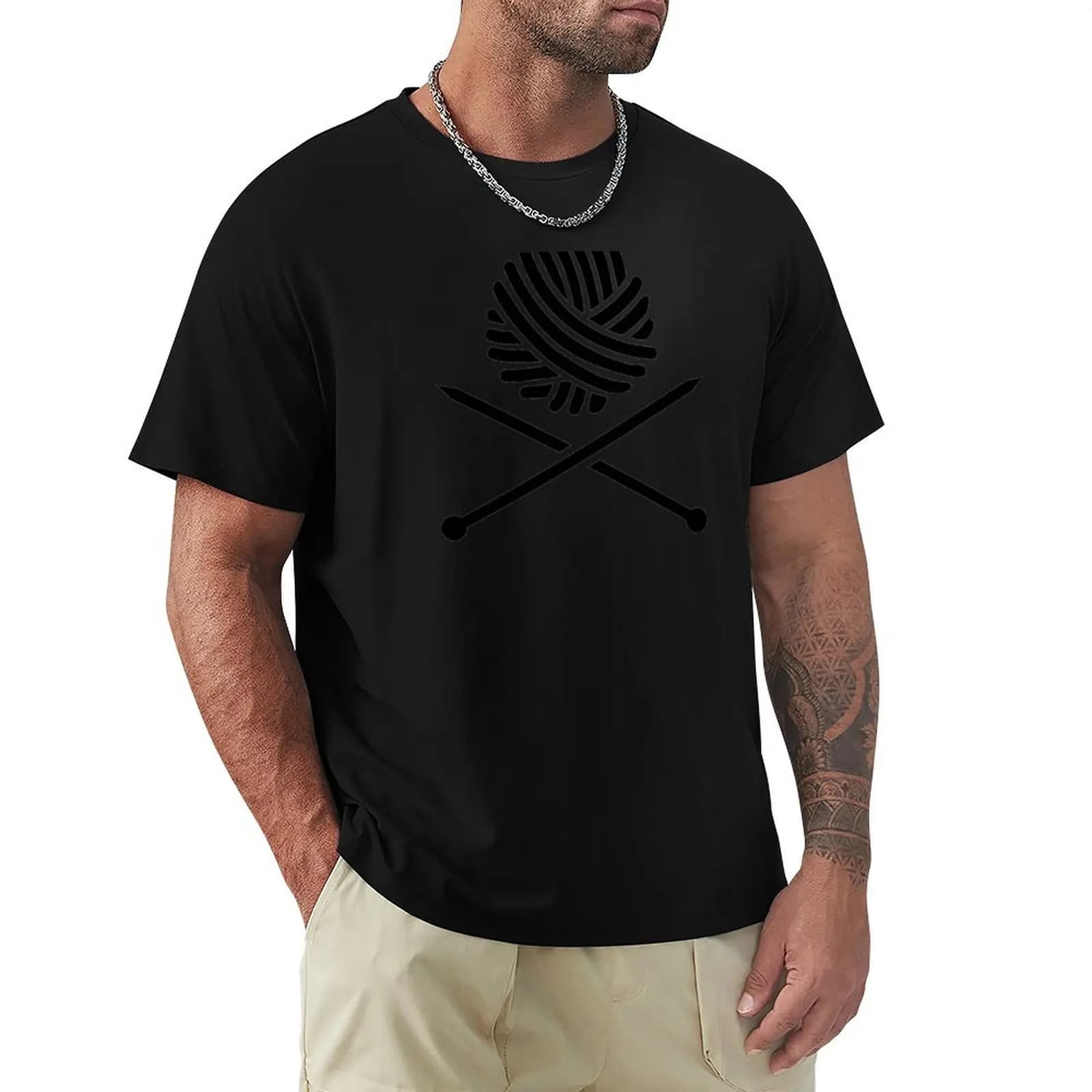 T-shirt con stampa moderna con ago per maglieria in lana