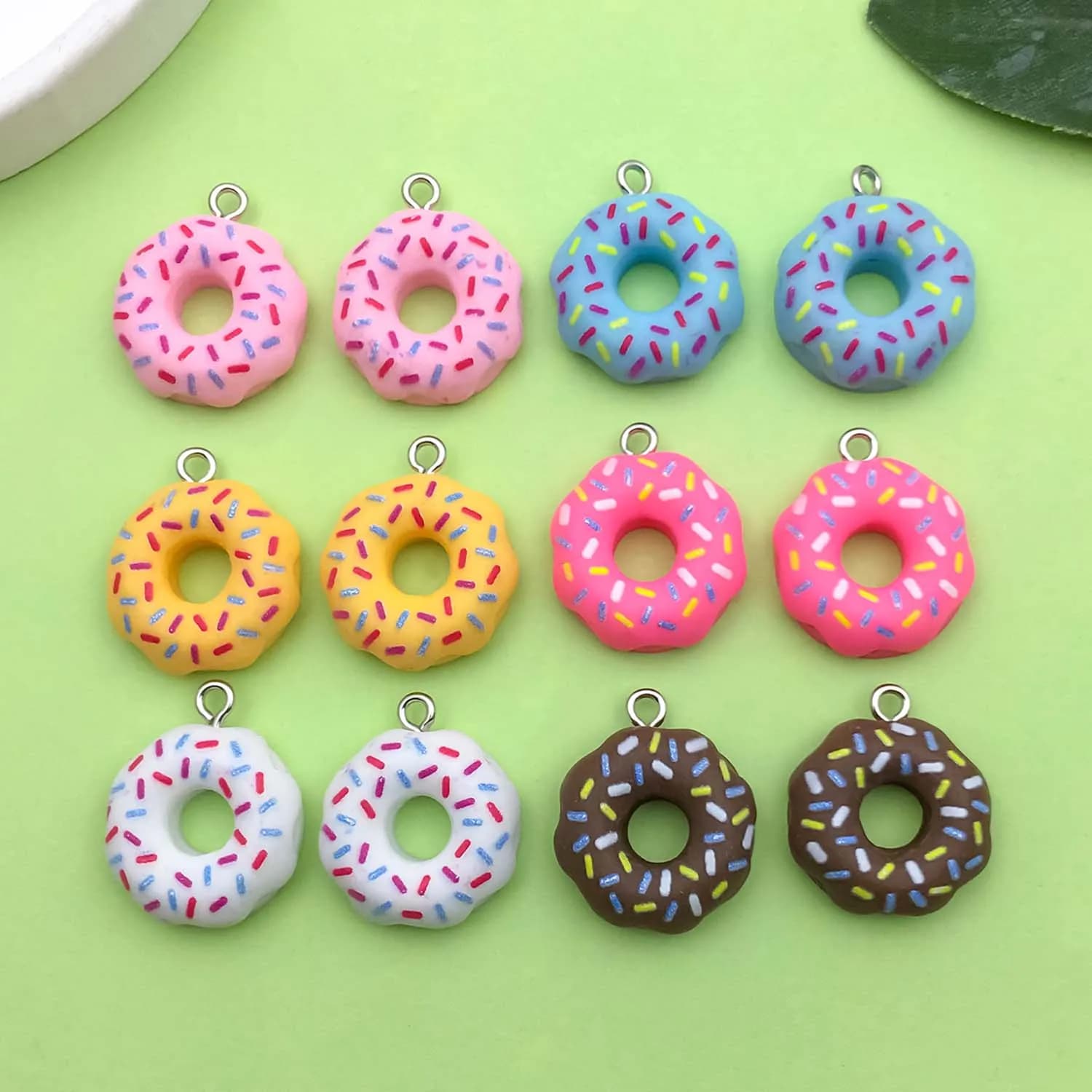 10/12 pz 18*21mm Cibo Colorato Ciambelle Design Pendenti E Ciondoli 3D Pendenti In Resina Per Il Braccialetto FAI DA TE Collana Creazione di Gioielli accessori