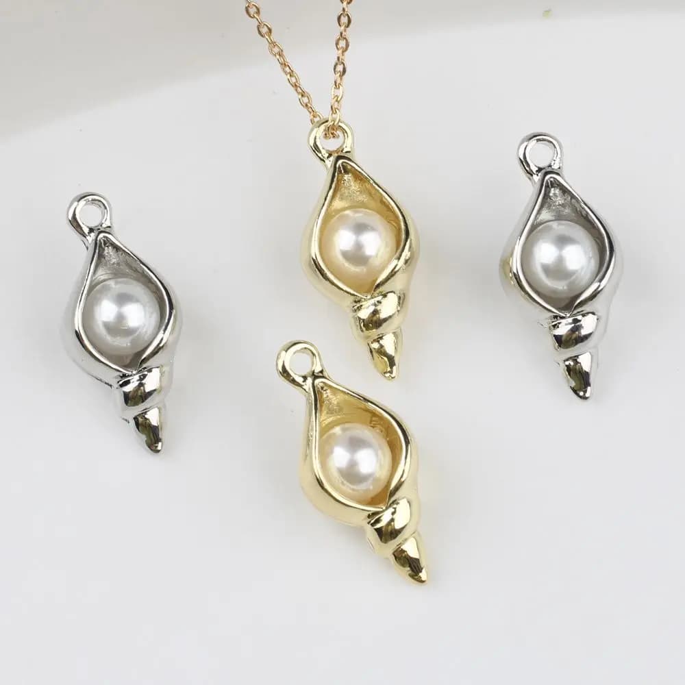 10 Pieces/Length 20*9MM Shell Shape Pendants in Zinc Alloy with Embellished Pearl, Fa-da-Te Accessories for Necklaces, Bracelets and Earrings