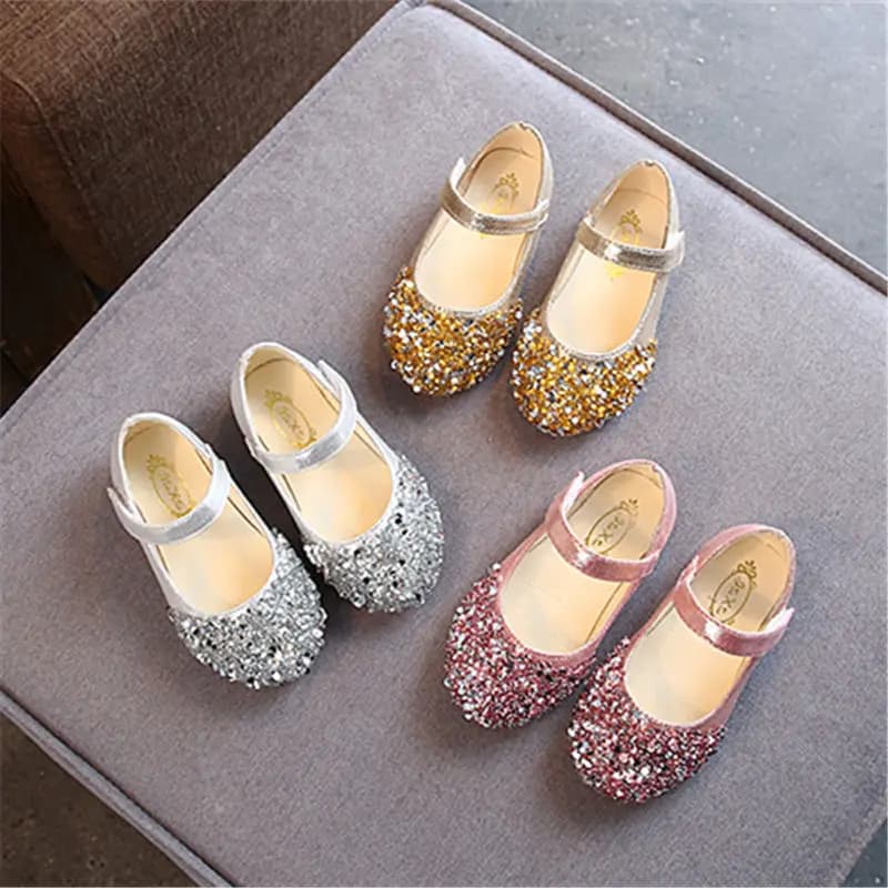 Spring and Autumn 2023 Women's Sandals Low Heel Flat Heel Princess Shoes With Sequins Low Shoes Decorative Kids Shoes