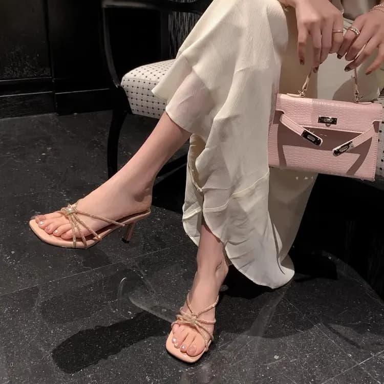 French Shine Rhinestone Bow Heel Mule forWomen Square Toe Patent Leather Memory Foam Insole Non Slip Party Evening Wedding Shoes