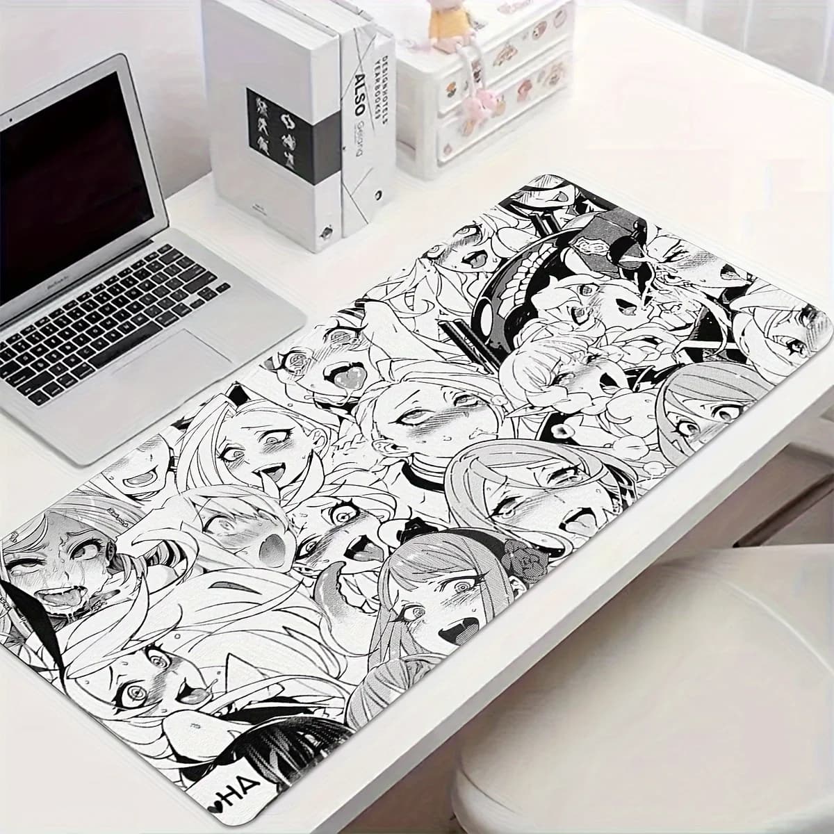 Tappetino per Mouse da Gaming XXL Nero Stile Anime, Base Antiscivolo in Gomma, Tappetino da Scrivania Oversize, Cuscino Spesso per PC e Ufficio