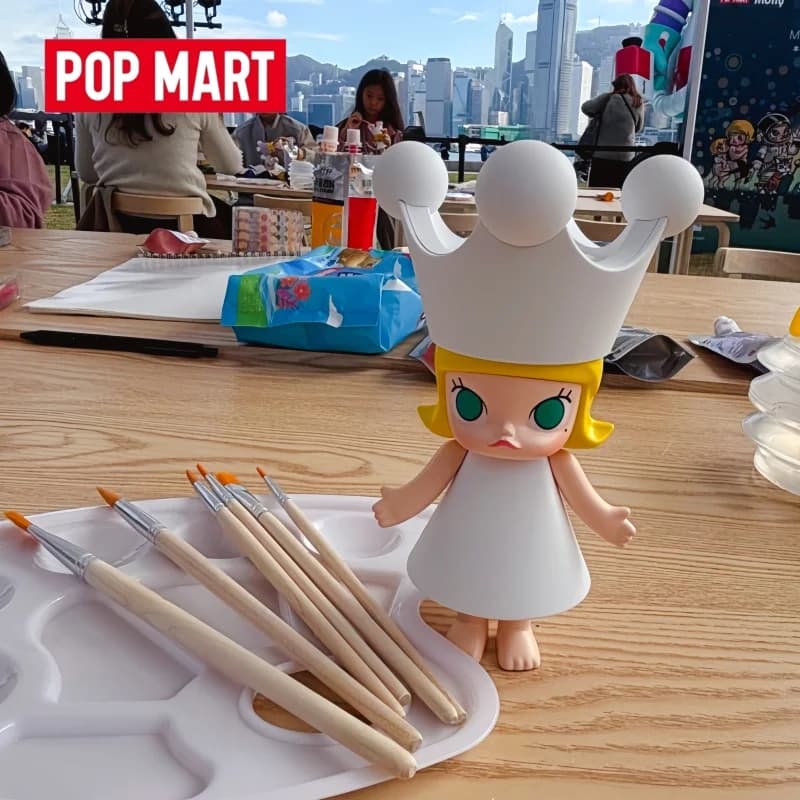 POP MART MEGA ROYAL Molly 20° Anniversario Statuetta da Collezione Dipinta a Mano 150% 400% Art Toy Decorazione da Scrivania per Collezionisti di Anime