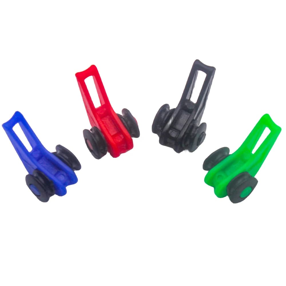 10PCS Supporto per esca Gancio da pesca in plastica Keeper Supporto di sicurezza per esca con 2 anelli in gomma per canna da pesca Attrezzatura da pesca
