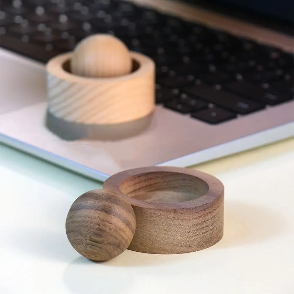 Spherical Essential Oil Diffuser Expanded Long-lasting Aromatherapy Inhaler Wooden Wood Ornaments Home Bedroom Ornaments