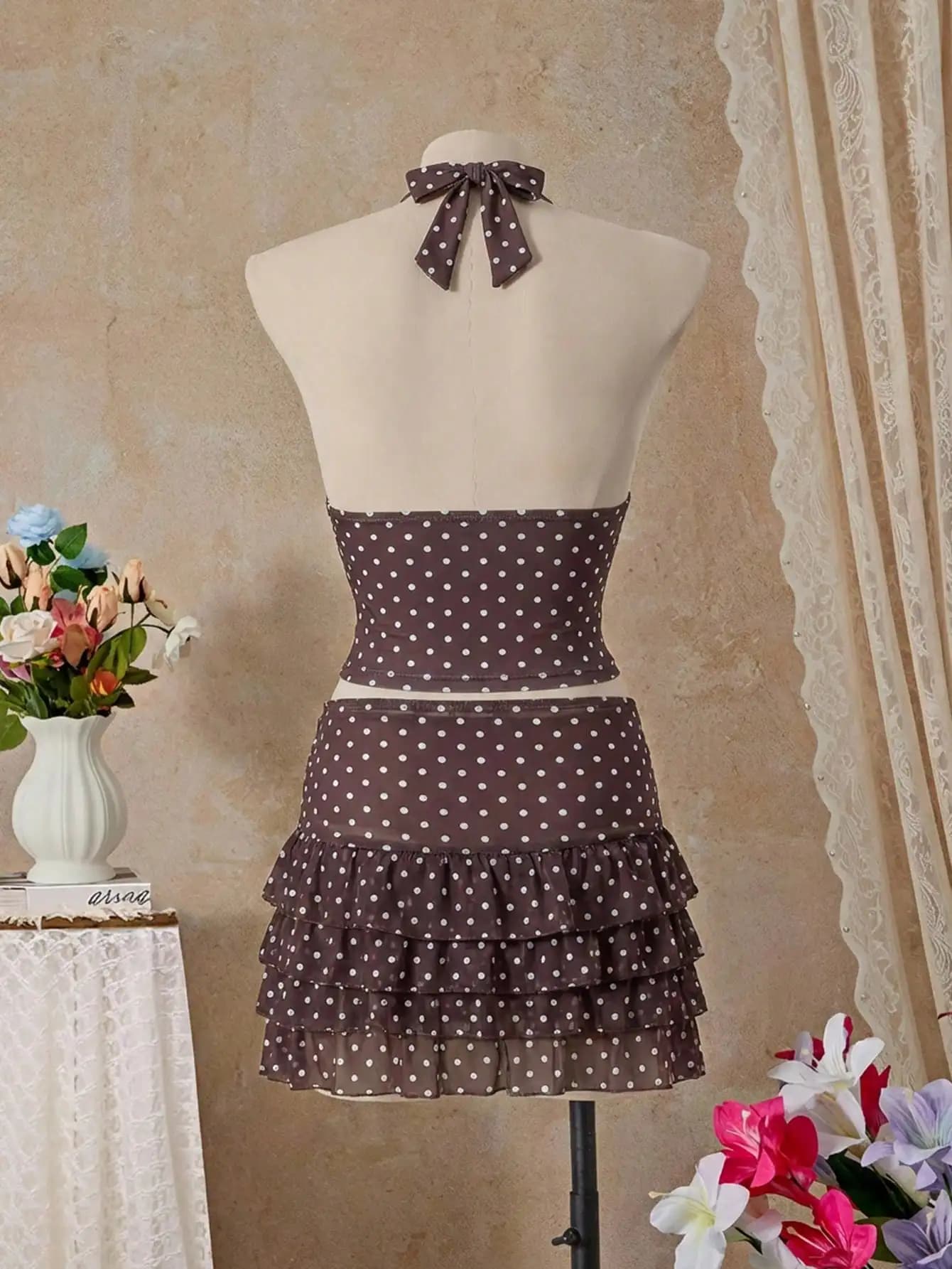 Set tankini da donna con scollo all'americana a pois e fantasia gingham con gonna arricciata per le vacanze al mare