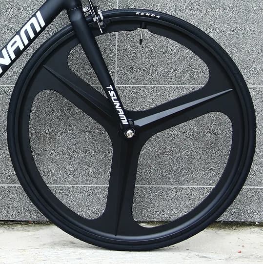 Set di Ruote Integrate in Lega Magnum per Bicicletta da Corsa 700C, Freno a V Anteriore e Posteriore, Tre Lame, Kenda