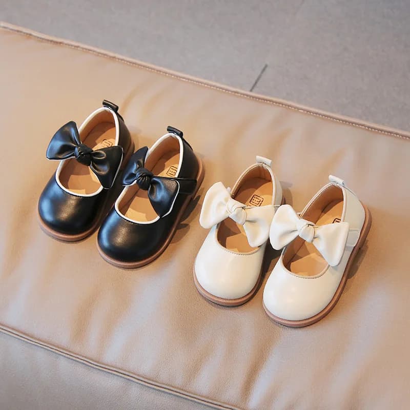 Spring Autumn Children Square-Toe Bean Princess Shoes Kids Metal Buckle Soft-Soled Loafers Girls Velcro Mary Jane Student Shoes