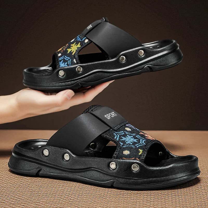 Men's non-slip casual slippers summer new soft-sole breathable lightweight outdoor walking beach shoes student sports slippers