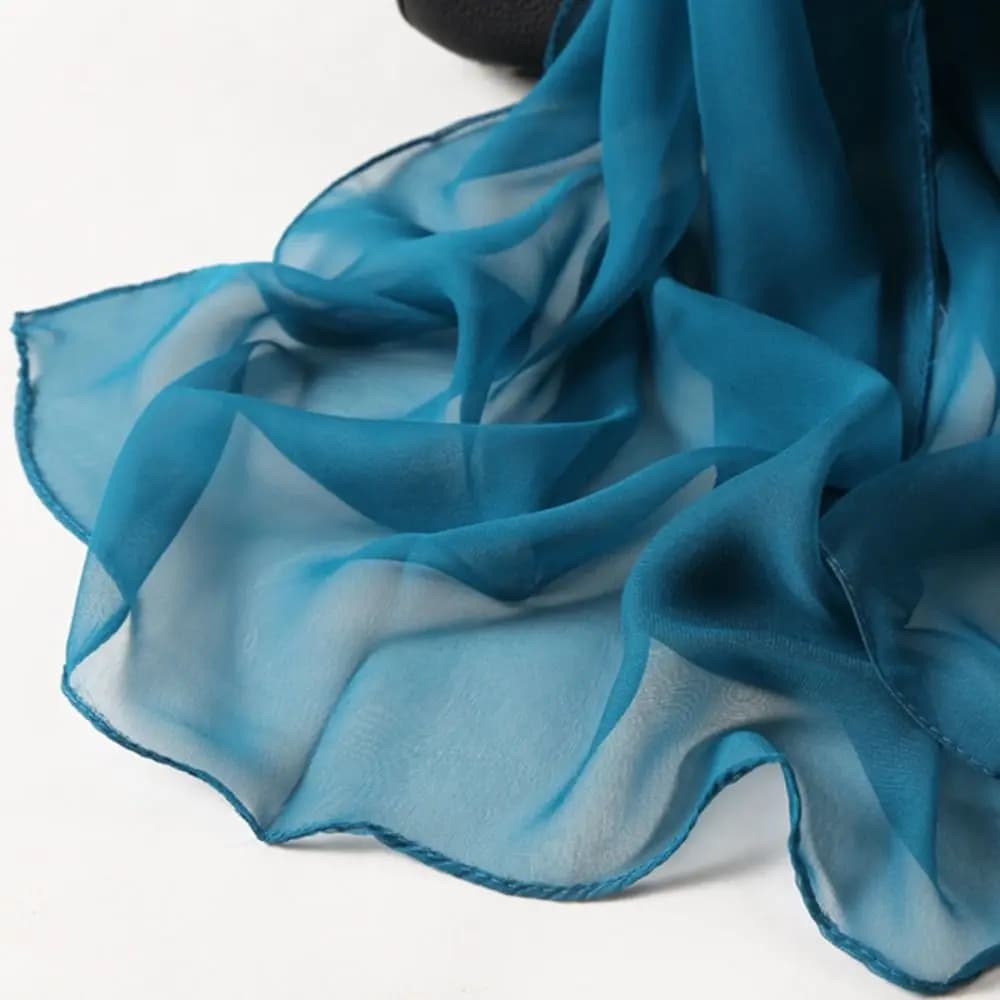 Elegante Sciarpa in Chiffon per Donne, Sottile e Morbida, Lunga e Traspirante, Tinta Unita, Protezione Solare da Spiaggia, Hijab