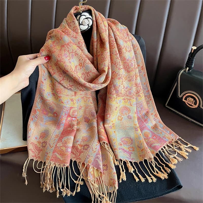 Sciarpe invernali in cashmere con ricamo di lusso Sciarpe invernali da donna Pareo Mantello caldo modale musulmano Hijab Scialle Foulard grosso Poncho elegante da donna