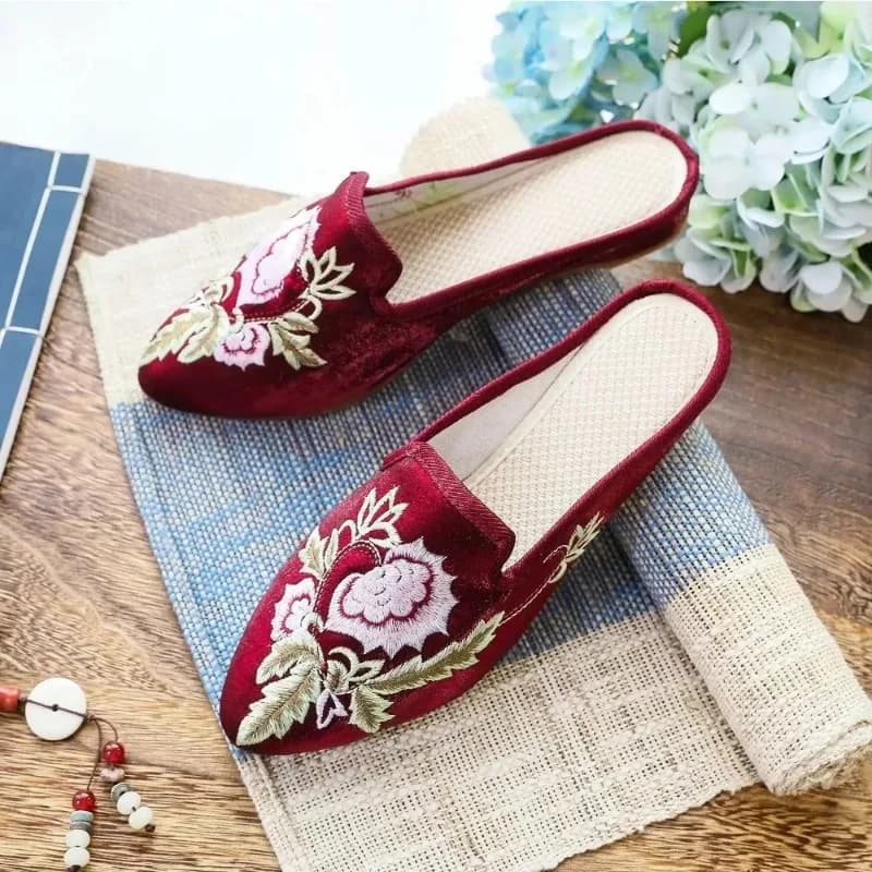 Harajuku Chinese Style Summer Shoes for Women, Fashion Casual Shoes with Ethnic Style Vintage Embroidery and Streetwear