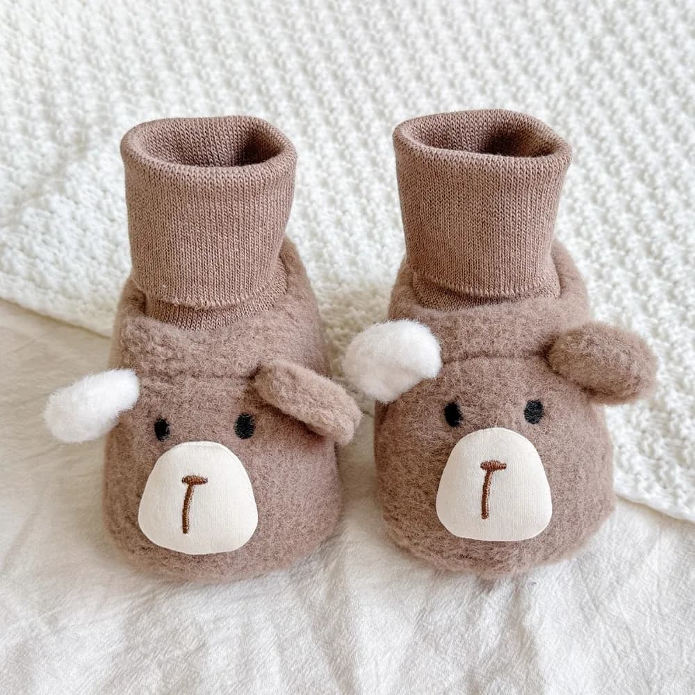 Simpatiche scarpe da camminatore per bambini con suola in gomma morbida Calzini per bambini antiscivolo per cartoni animati Scarpe Scarpe per neonati resistenti all'usura Pratica di camminare