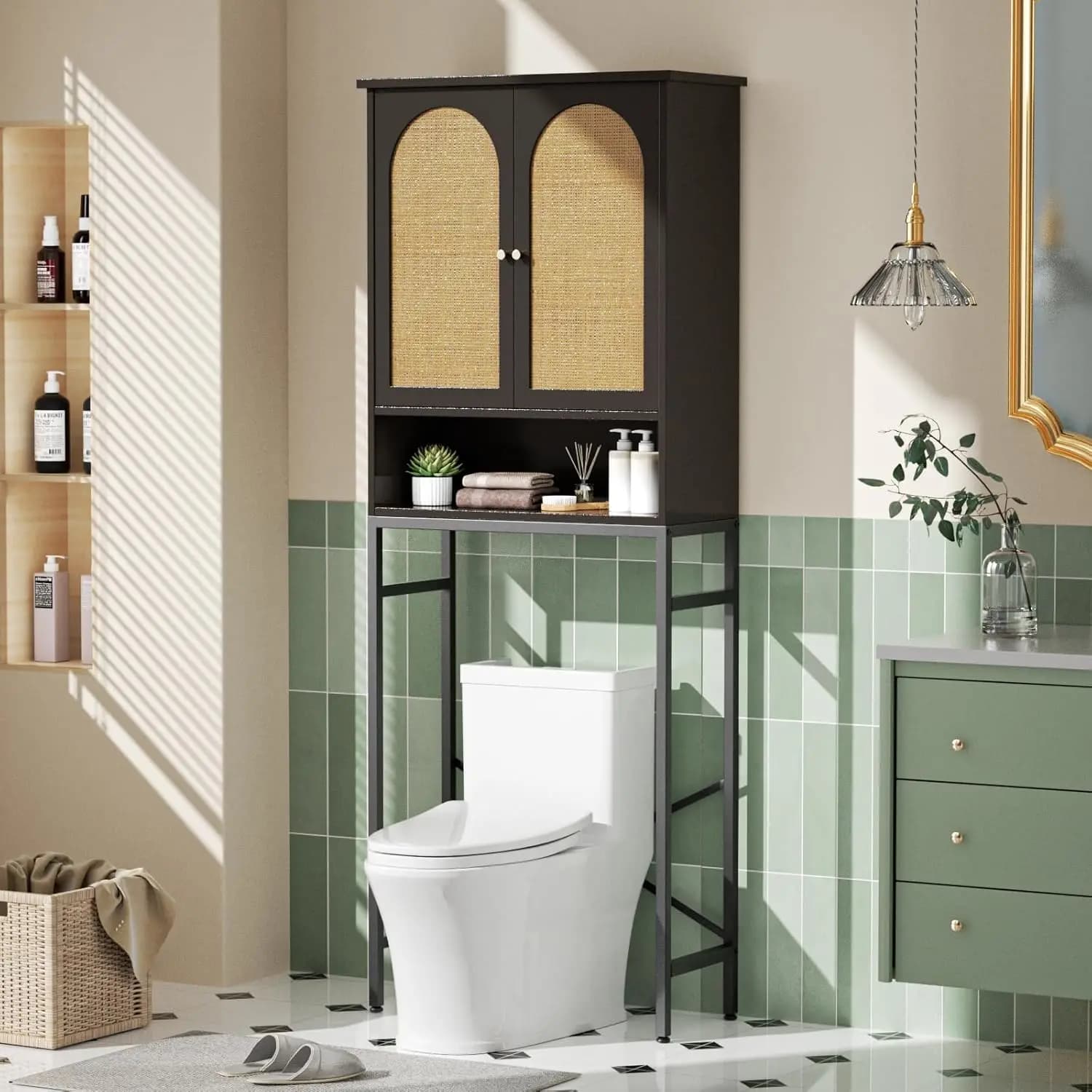 Mobiletto da bagno in rattan naturale con ripiano regolabile, organizer sopra il WC in nero