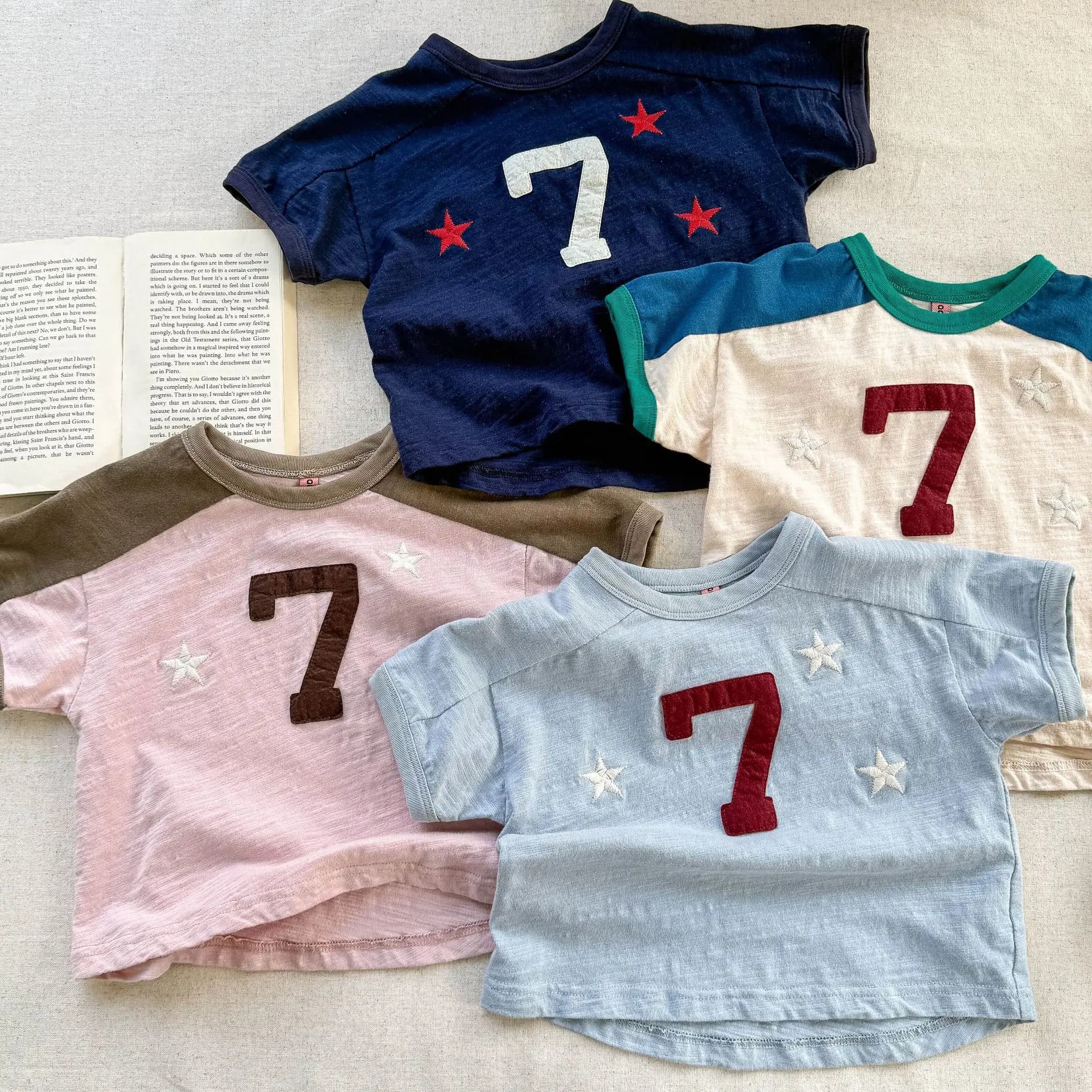 T-shirt estive unisex per bambini, magliette a maniche corte per bambine, stile coreano, 1-7 anni, magliette casual per ragazzi, abbigliamento per bambini