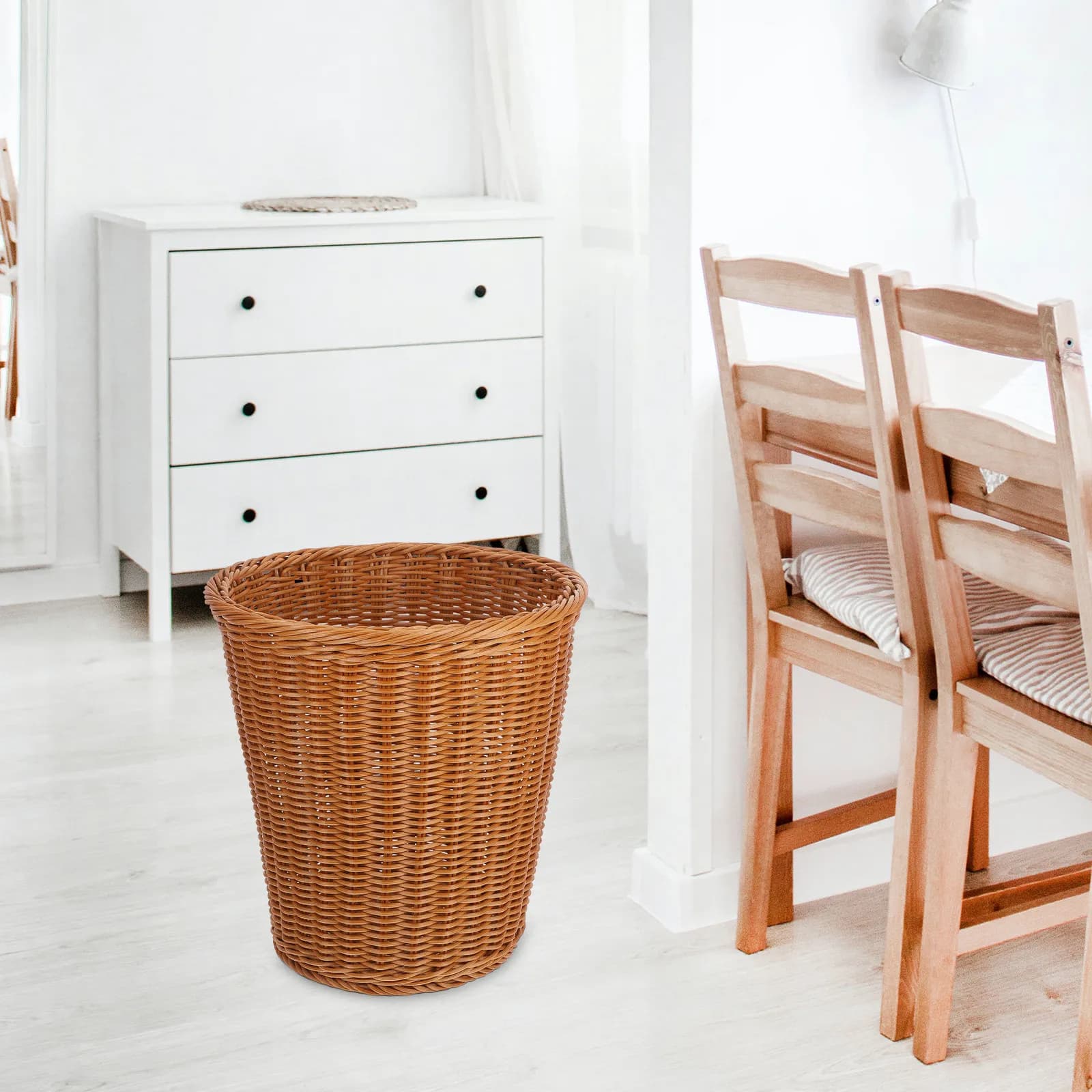 Cestino per Rifiuti Intrecciato a Mano, Elegante Contenitore in Finto Rattan, Leggero Bidone Domestico