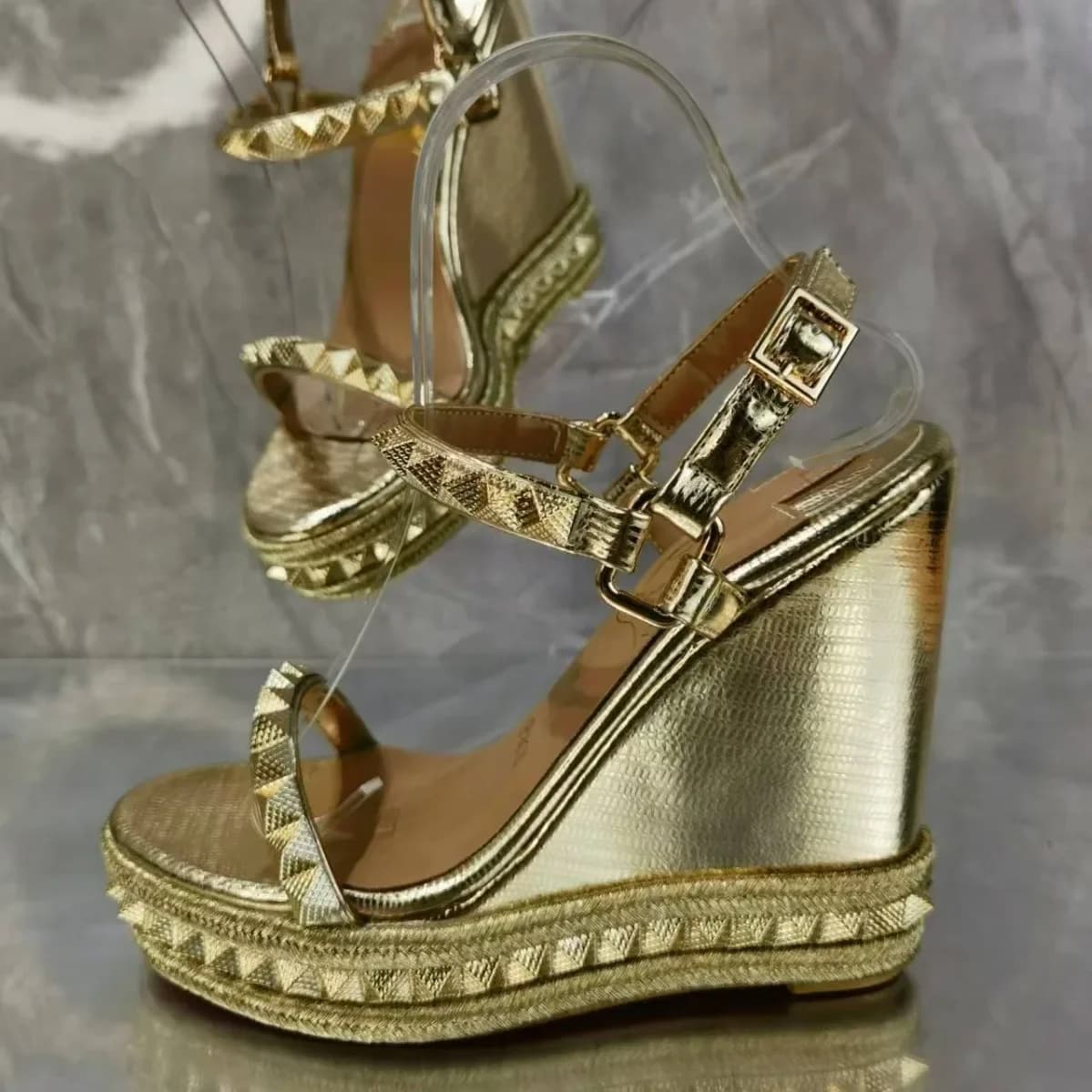 Wedges High heels Large rivets Wraped belt Women's sandals Buckle Décolleté with open tip Women's Platform Fashionable design shoes Summer