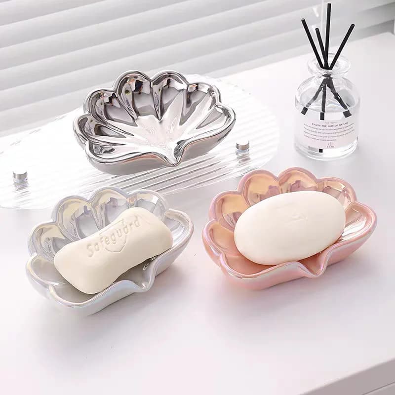 Luce notturna Conchiglia in ceramica Lampada da scrivania con perle Decorazioni per la camera da letto Streamer Decorazione fata Lampada da comodino Conchiglia per ragazza Regalo per la casa