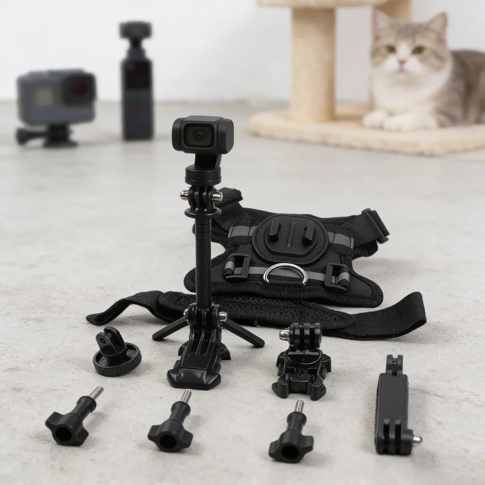 Set di Supporto Regolabile per Fotocamera Sportiva con Base a J/Girevole, Adattatore 1/4\", Imbracatura per Cani, Cinghia Pettorale