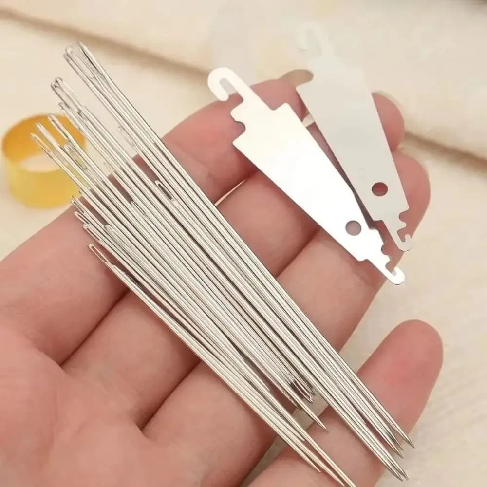 Kit di 37 Aghi da Cucito in Acciaio Inossidabile con Occhiello Grande, Set di Strumenti da Cucito Portatile in Acciaio, Pratico e Compatto