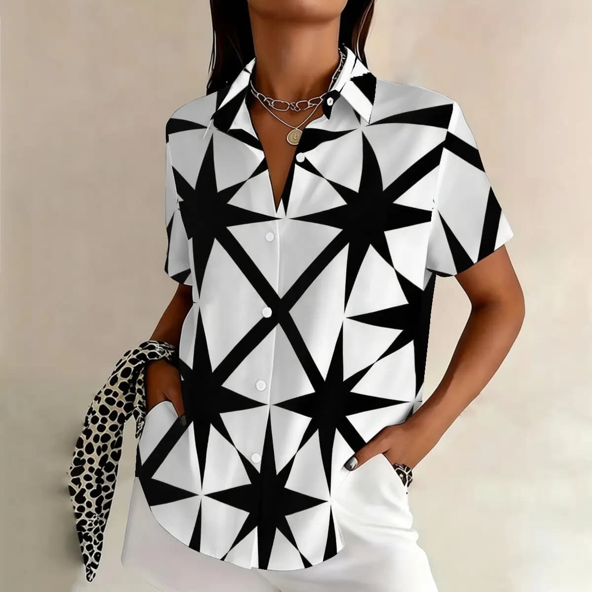 Summer women's plus-size short-sleeve shirt,simple black and white tones,exquisite details,suitable for commuting,casual wear