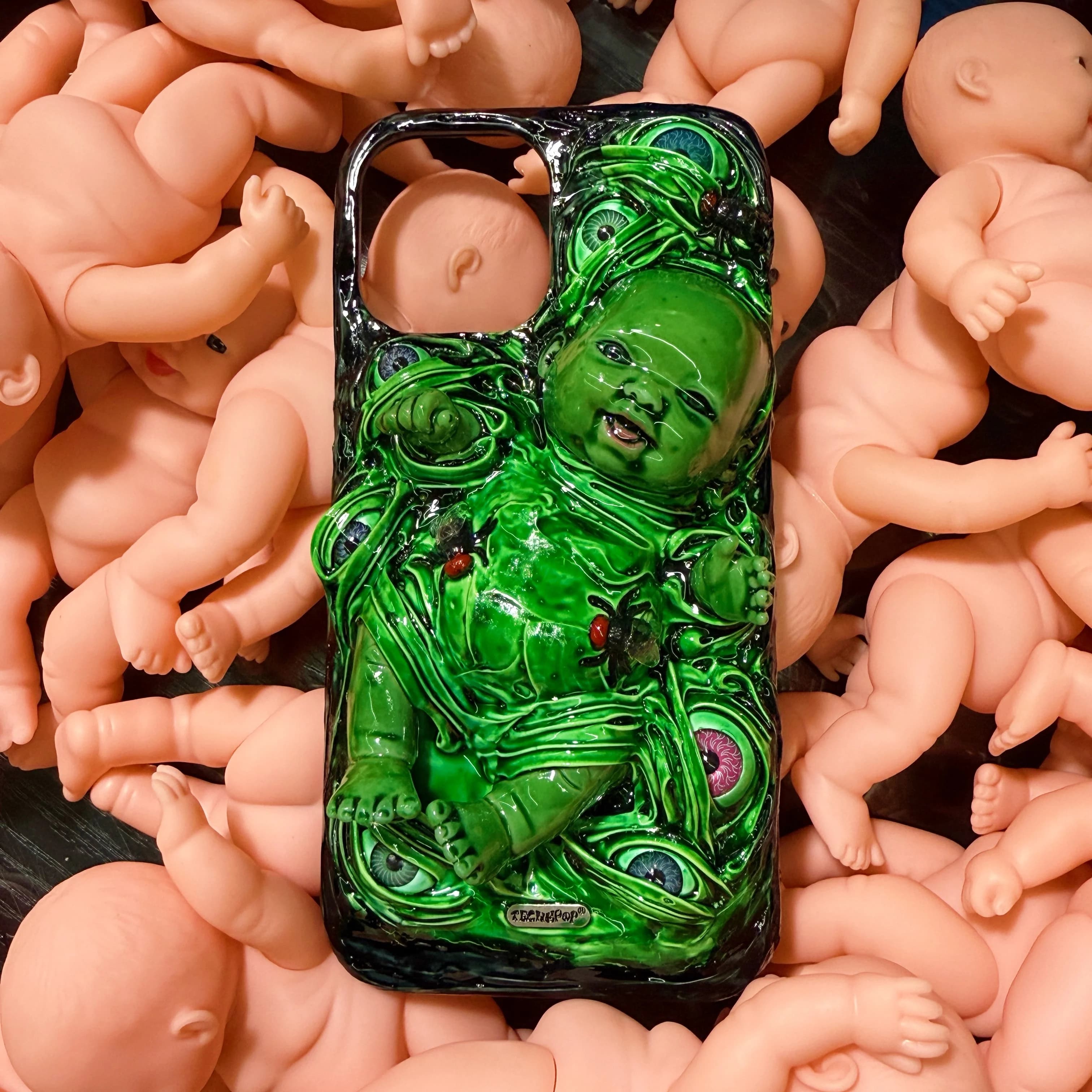 4069 Custodia per telefono Horror Dark Doll Finitura Design 3D Fatto a mano Personalizzato Adatto a tutti gli smartphone Design luminoso al buio Compatibile